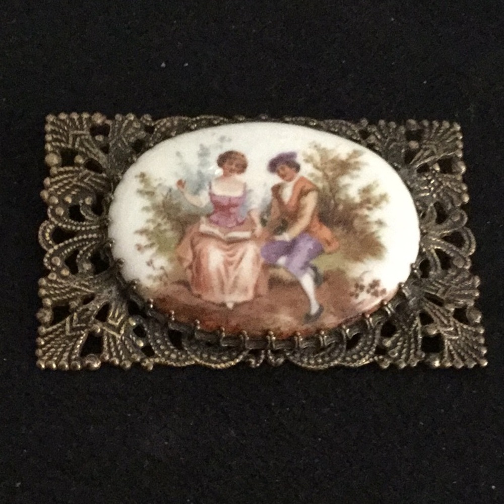 Brooch